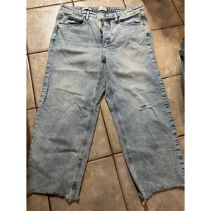 Women's Universal Thread Cropped Ankle Jeans distressed Frayed Button Fly 17R